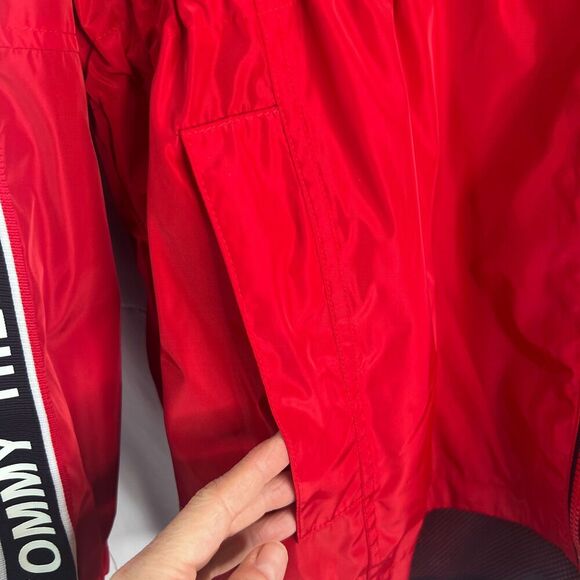 Tommy Hilfiger Logo Red Hooded Drawstring Waist Windbreaker Full Zip Size XL - Picture 8 of 13